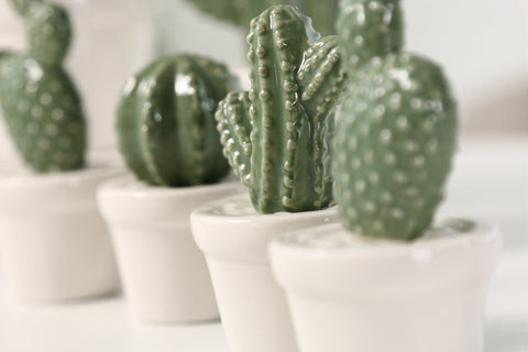 Home Accessories Ceramic Decoration High Temperature Simulation Cactus